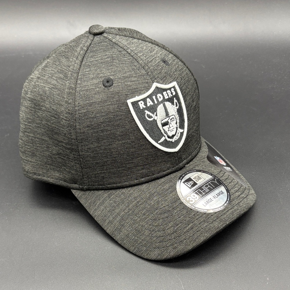 Las Vegas Raiders New Era Men’s Black 39Thirty Fitted Hat